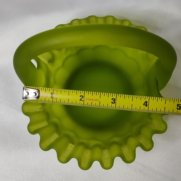 Westmoreland Green Satin Glass Ruffled Basket With Grape Panels, Vintage - Picture 4 of 5